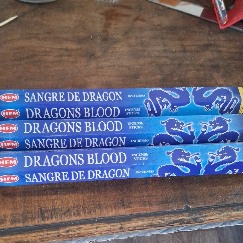 HEM Dragons Blood Incense Sticks